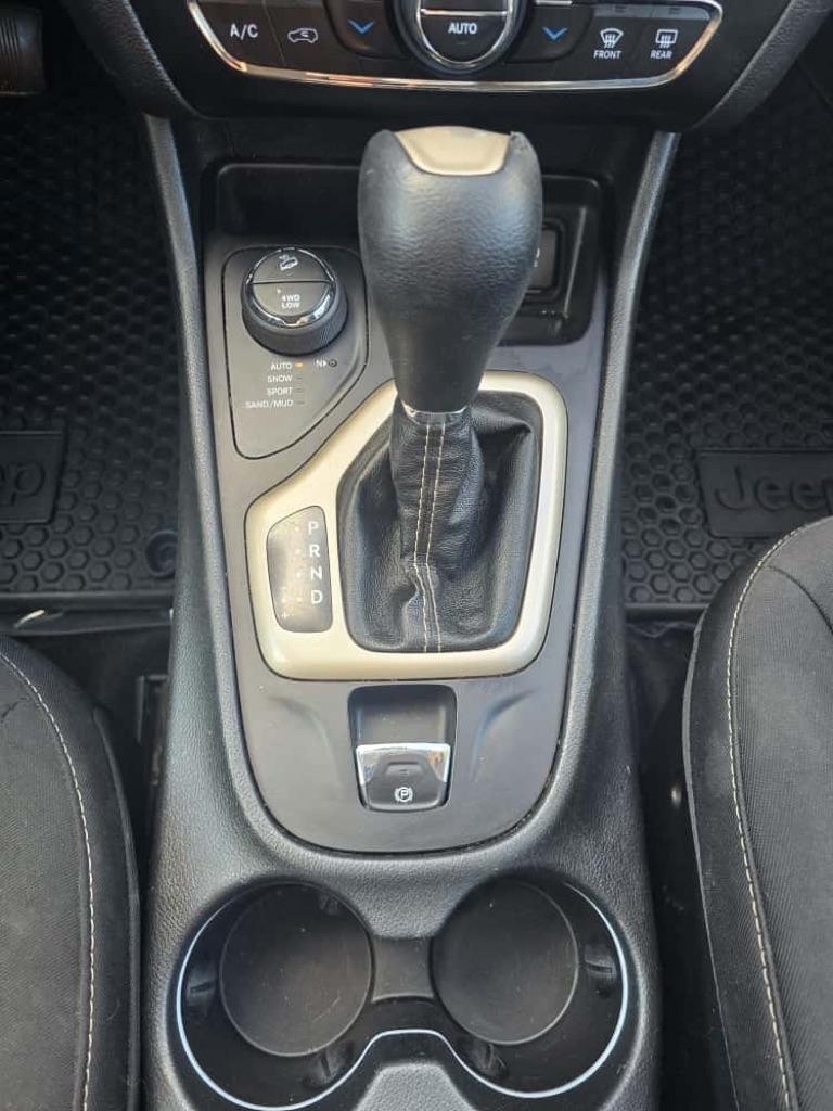 Jeep Cherokee  2015