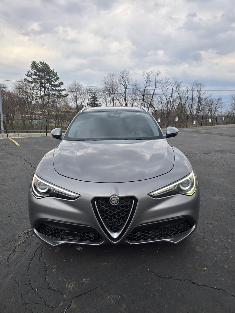 Alfa Romeo Stelvio  2021