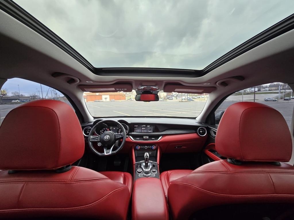 Alfa Romeo Stelvio  2021