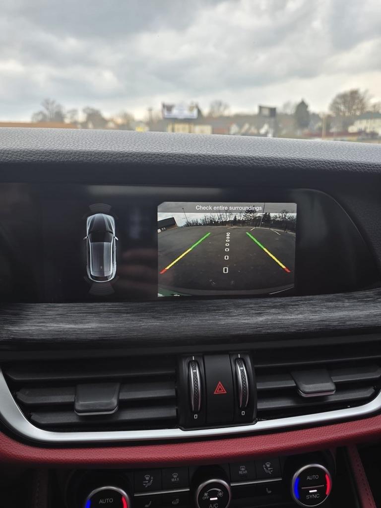 Alfa Romeo Stelvio  2021