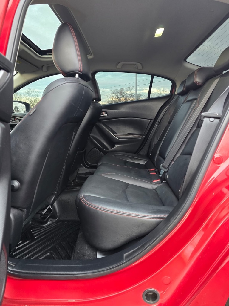Mazda MAZDA3  2015