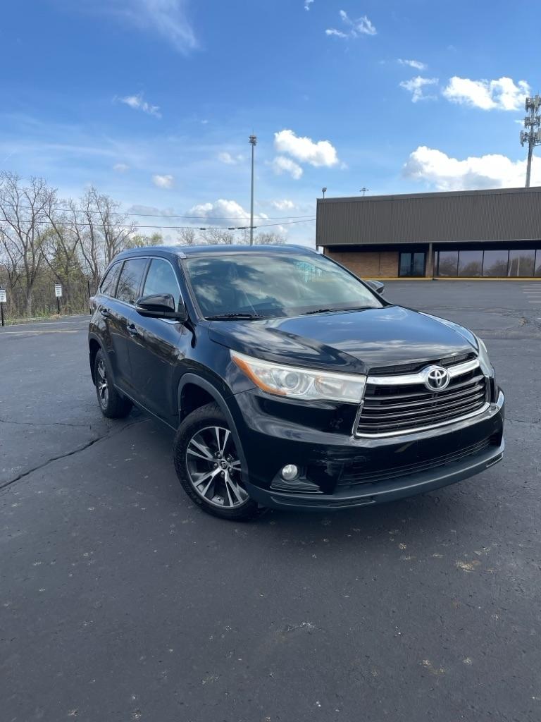 Toyota Highlander  2016