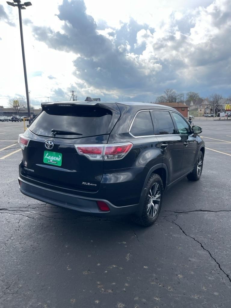 Toyota Highlander  2016