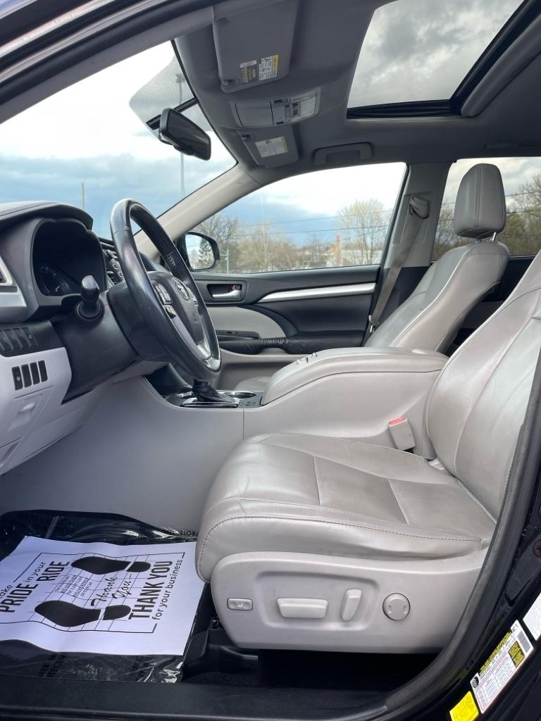 Toyota Highlander  2016