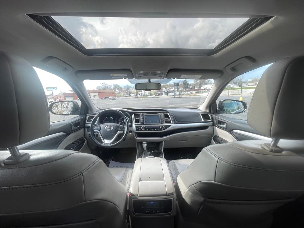 Toyota Highlander  2016