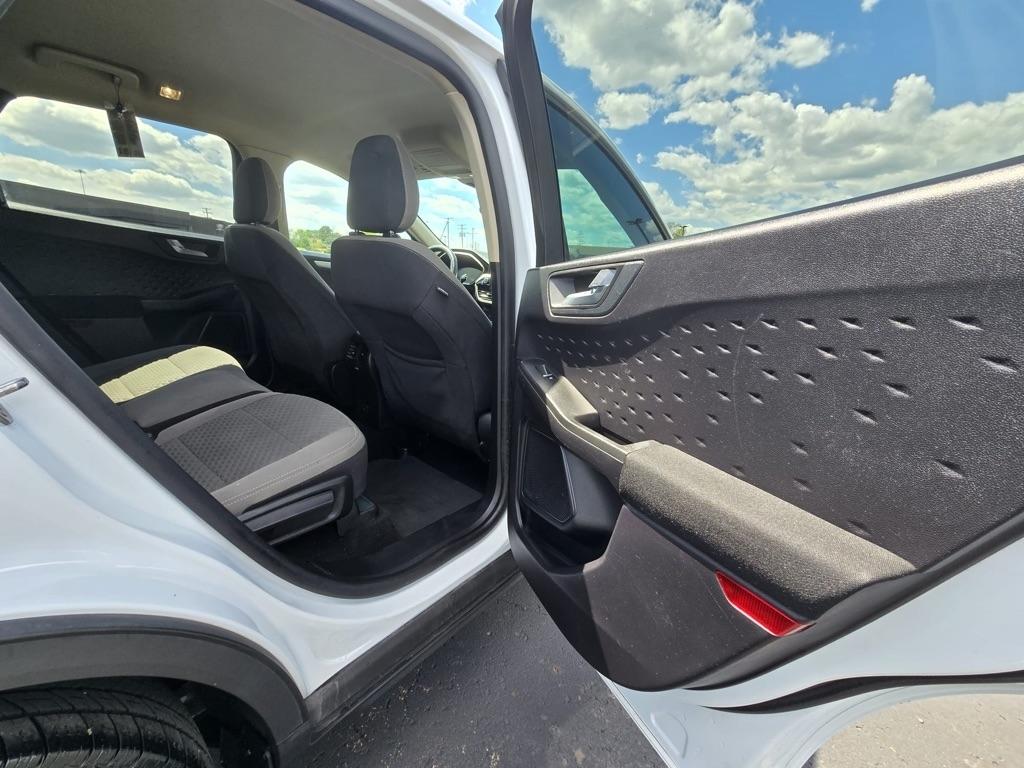 Ford Escape Hybrid  2020