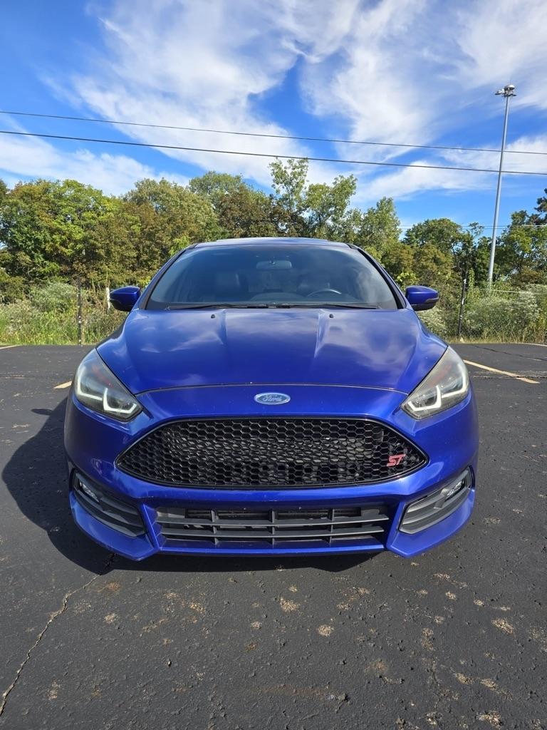 Ford Focus  2015