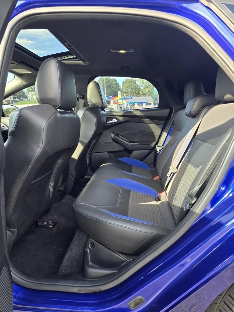 Ford Focus  2015