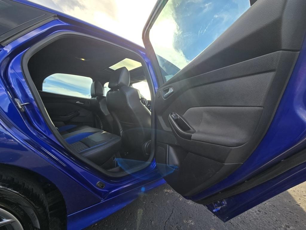 Ford Focus  2015