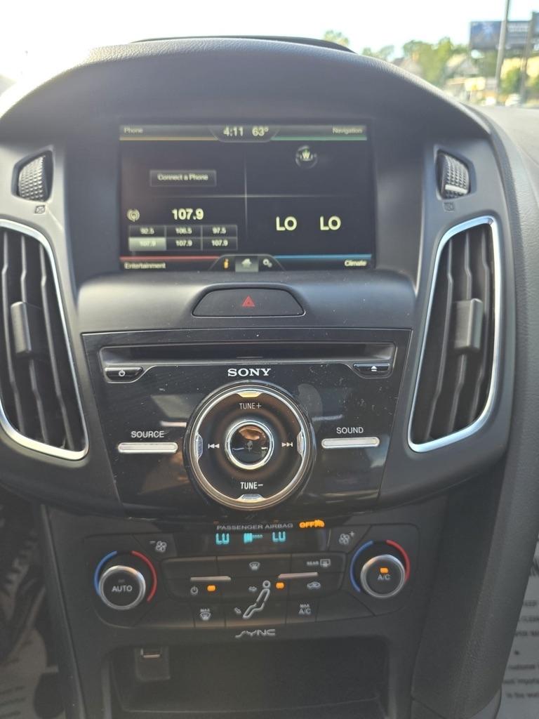 Ford Focus  2015