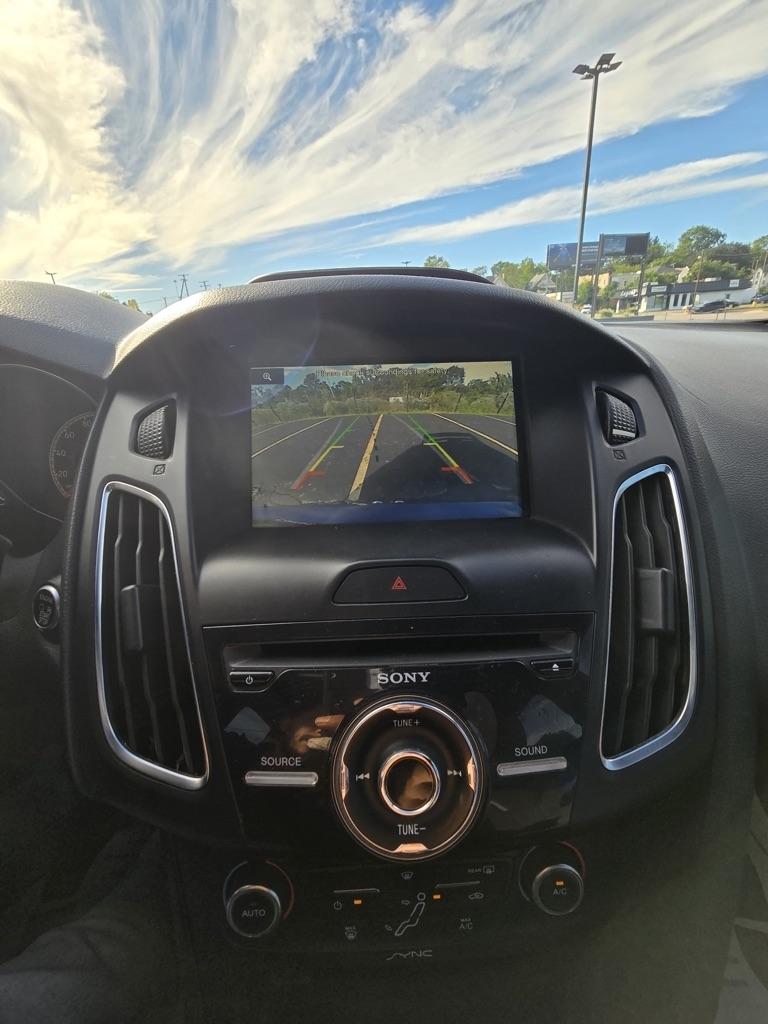 Ford Focus  2015