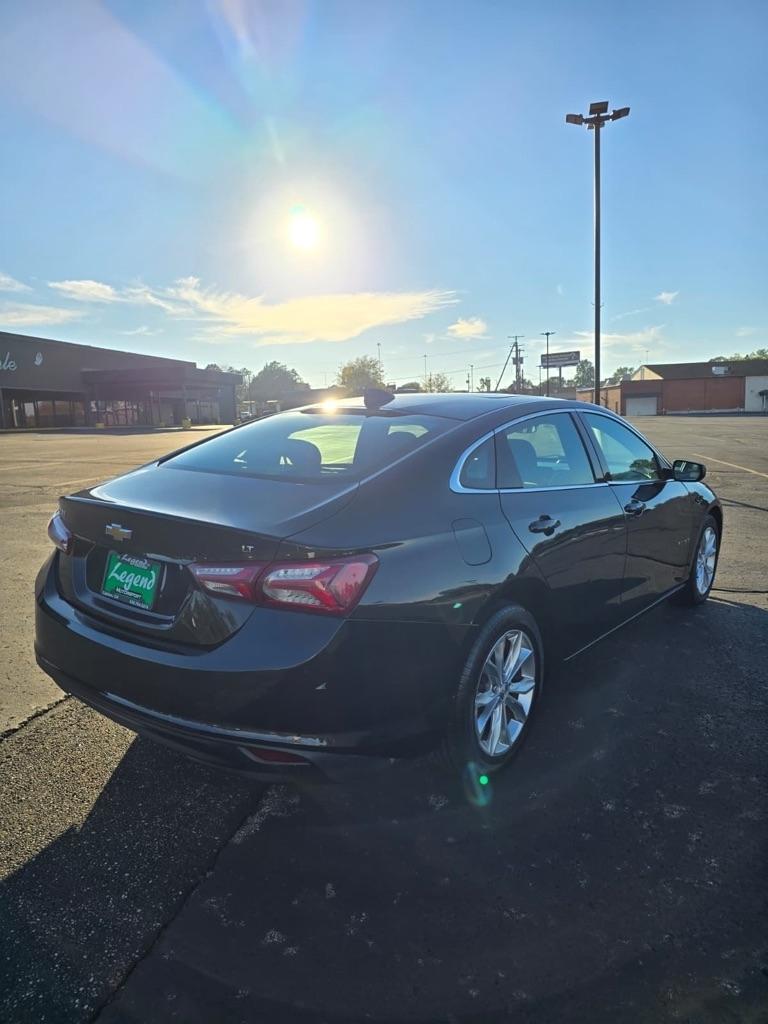 Chevrolet Malibu  2021