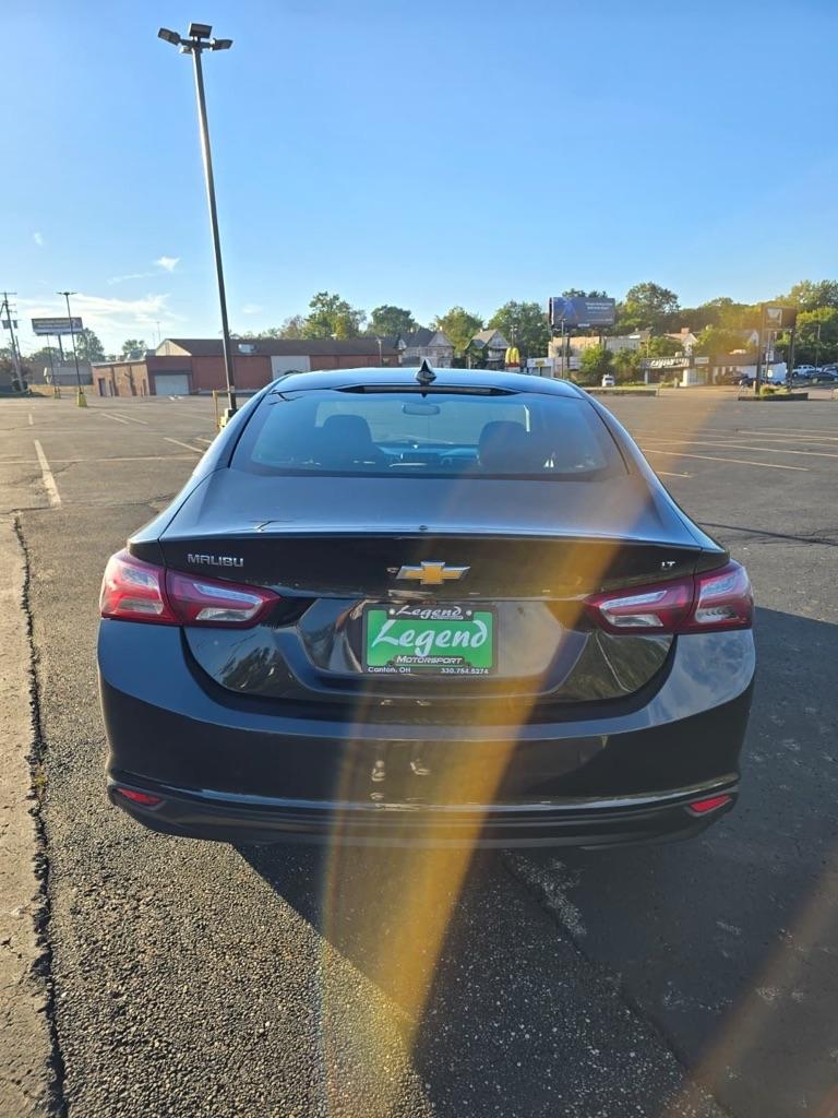 Chevrolet Malibu  2021