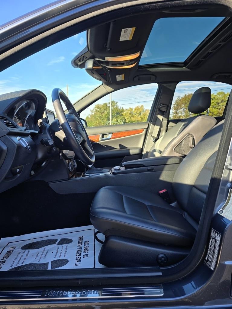 Mercedes-Benz C-Class  2010