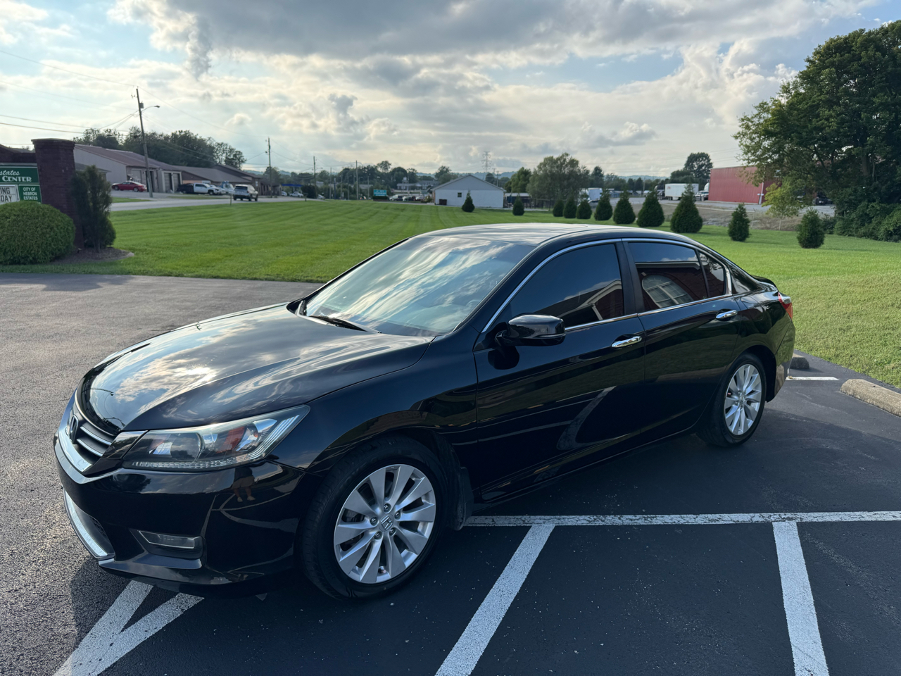 2013 Honda Accord EX photo 2
