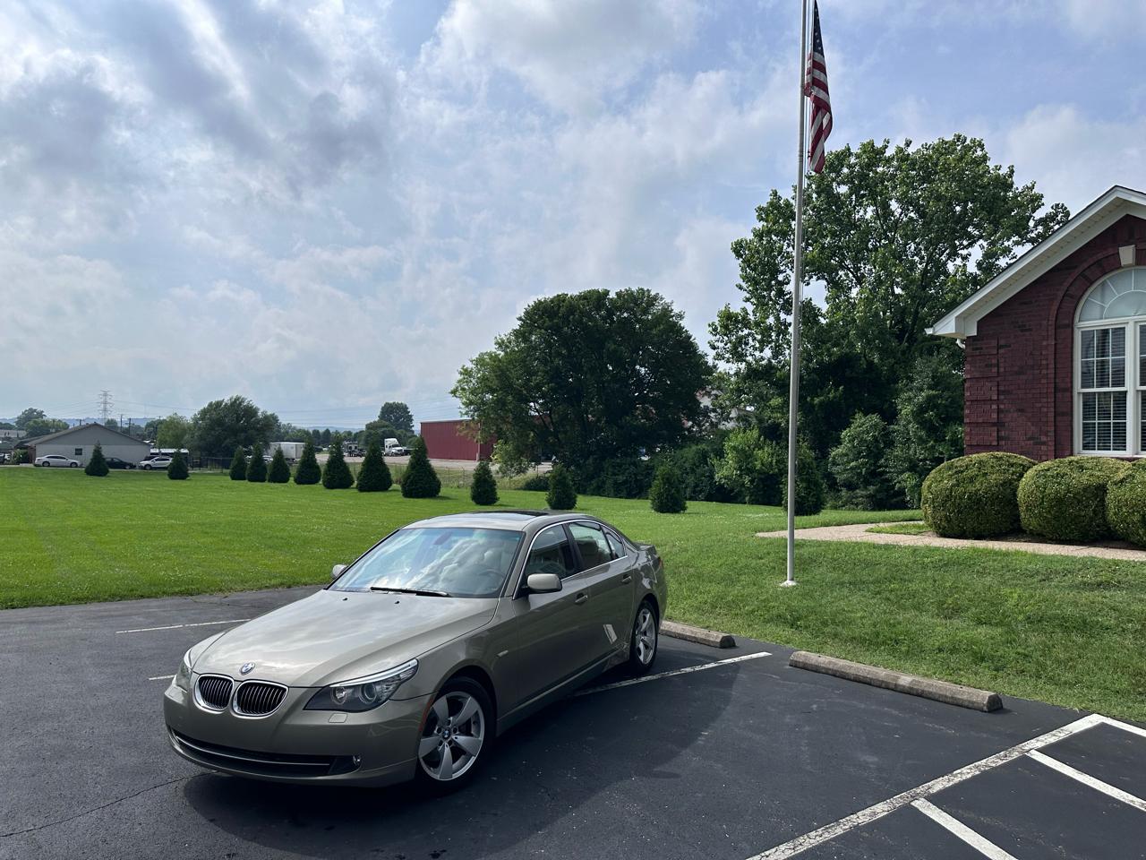 2008 BMW 5 Series's photo