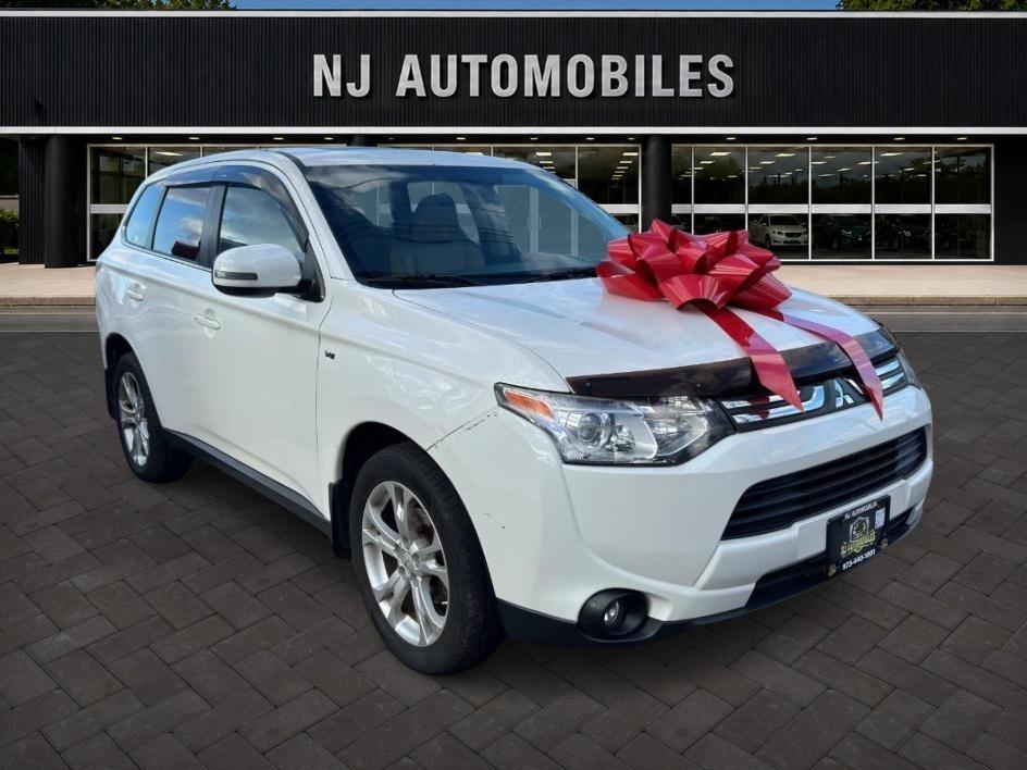 2014 Mitsubishi Outlander 4WD 4dr GT