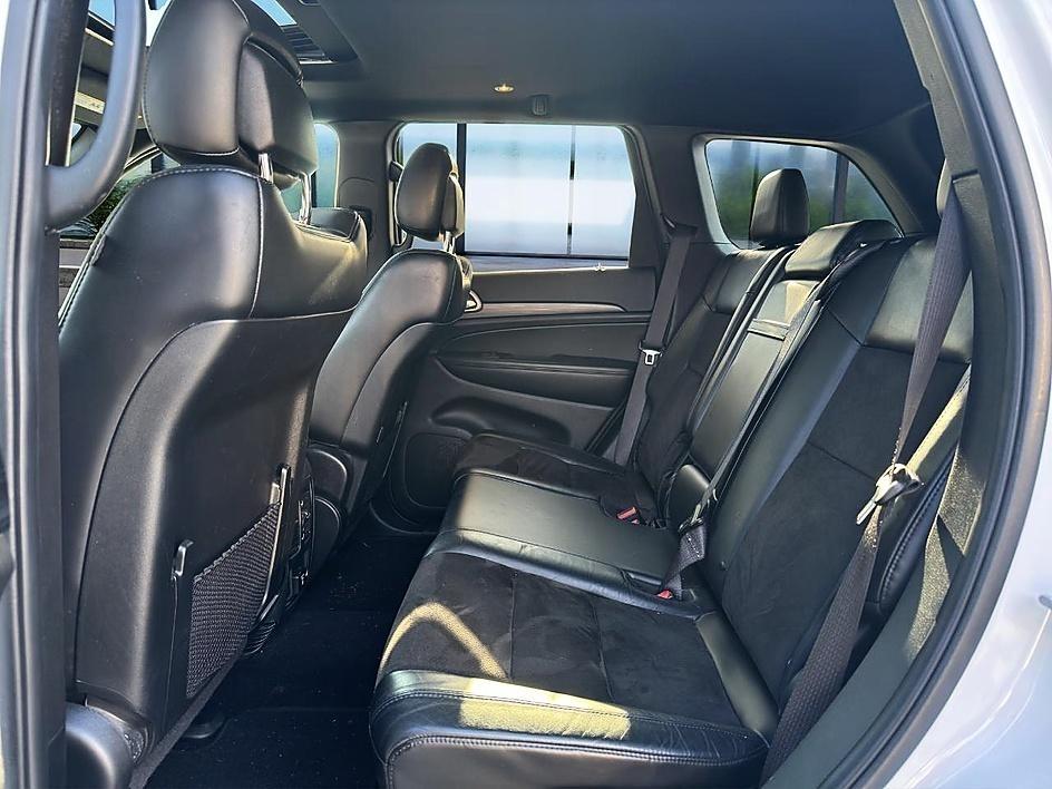 2020 Jeep Grand Cherokee Altitude - Photo 13