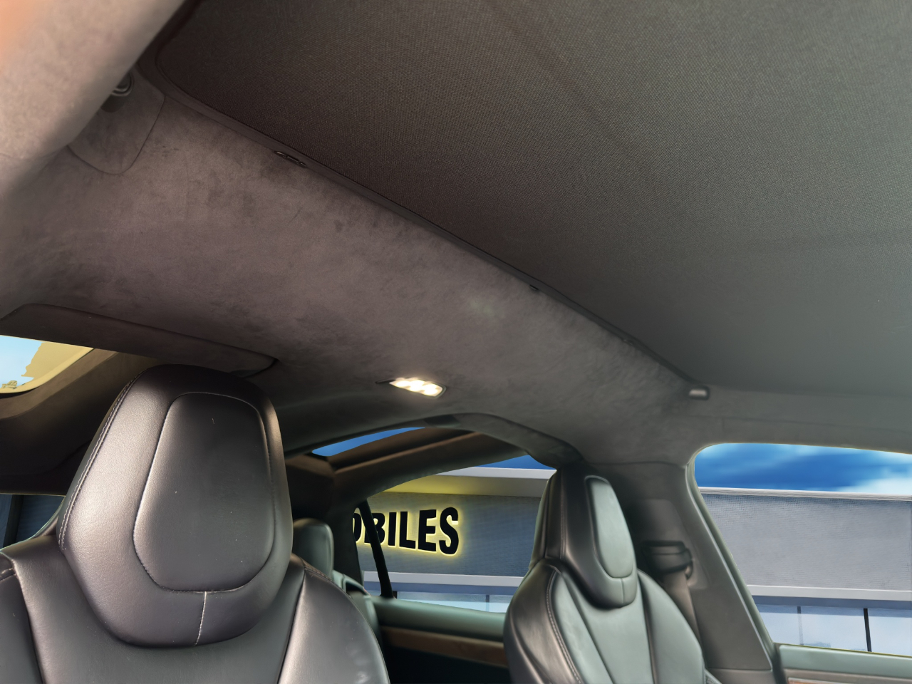2019 Tesla Model X 75D photo 21