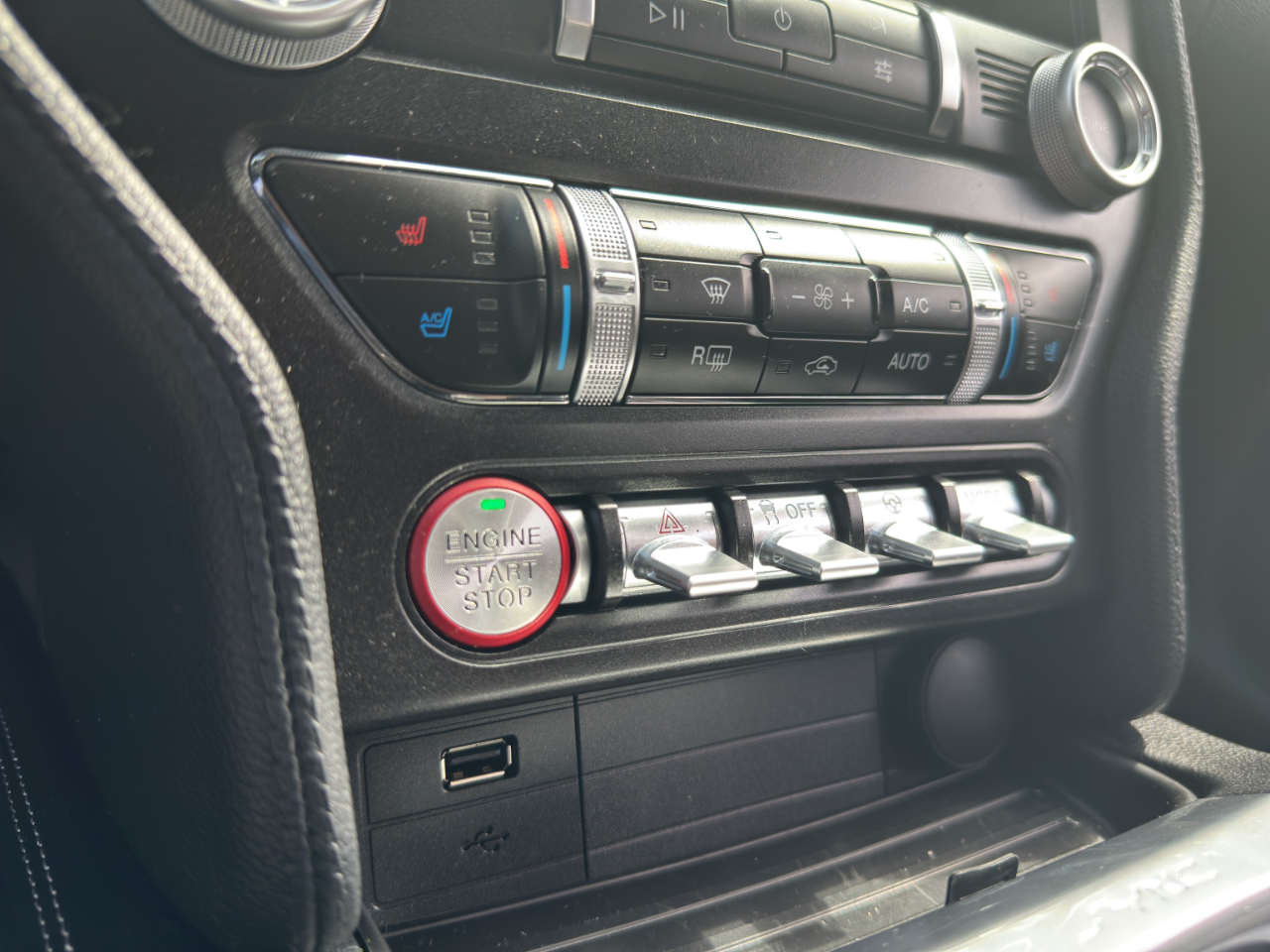2021 Ford Mustang Mach 1 photo 27
