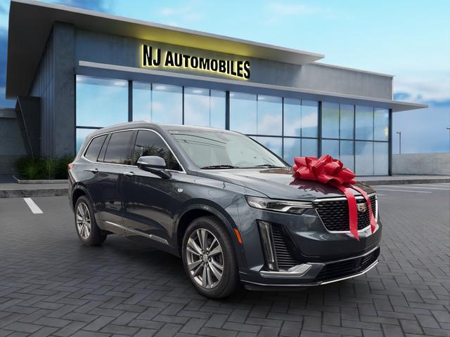 Gray 2020 Cadillac XT6 Premium Luxury FWD SUV / Crossover Front-Wheel Drive