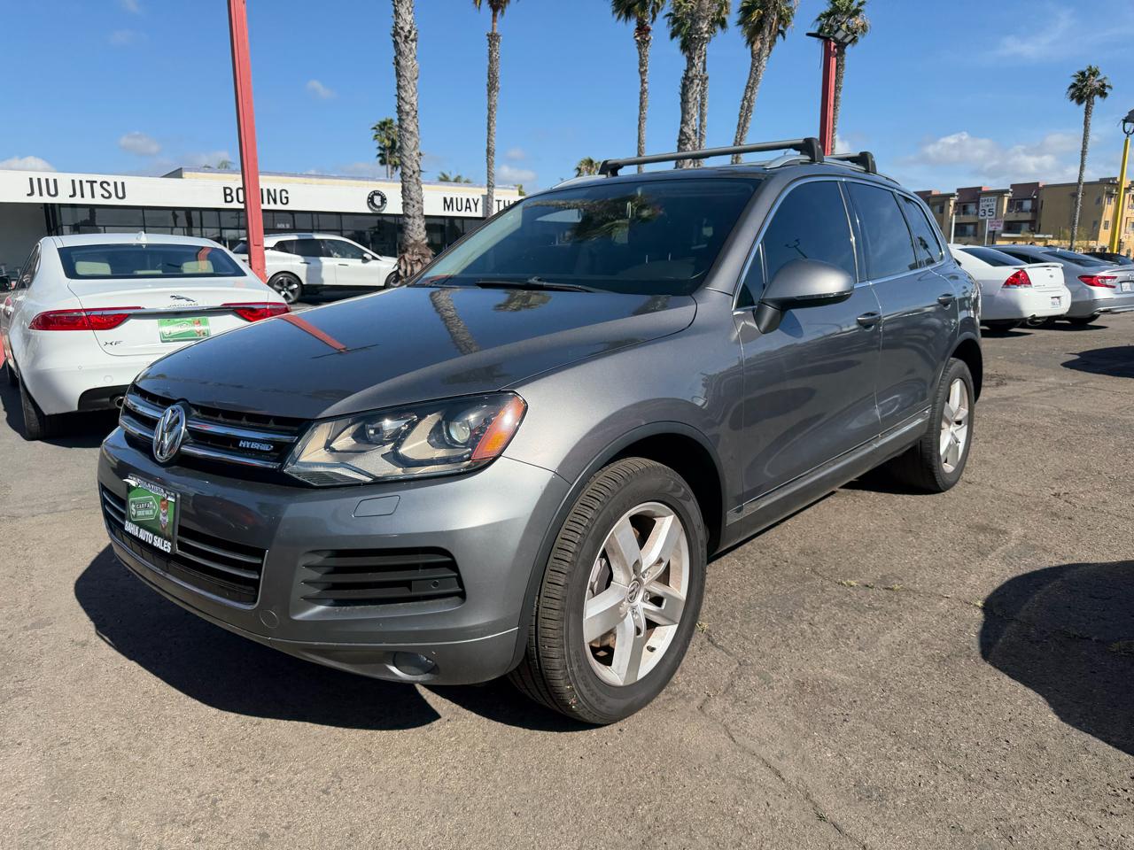 Volkswagen Touareg Hybrid  2012