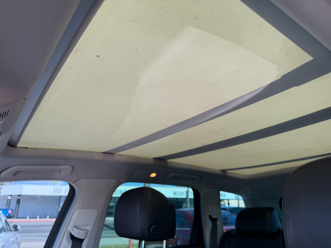 Volkswagen Touareg Hybrid  2012