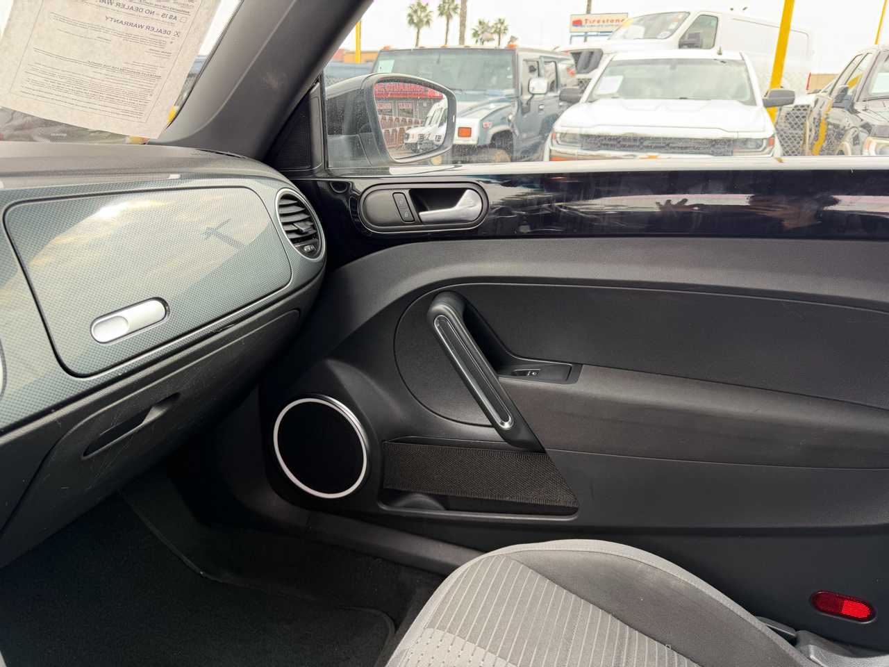 Volkswagen Beetle  2012