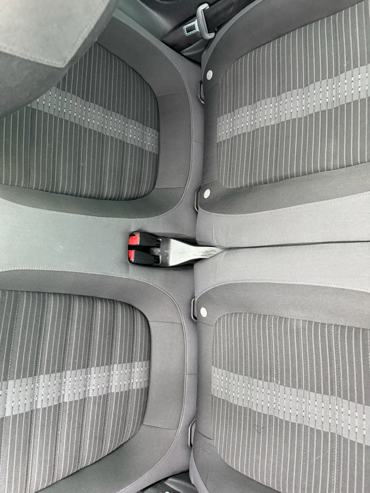 Volkswagen Beetle  2012