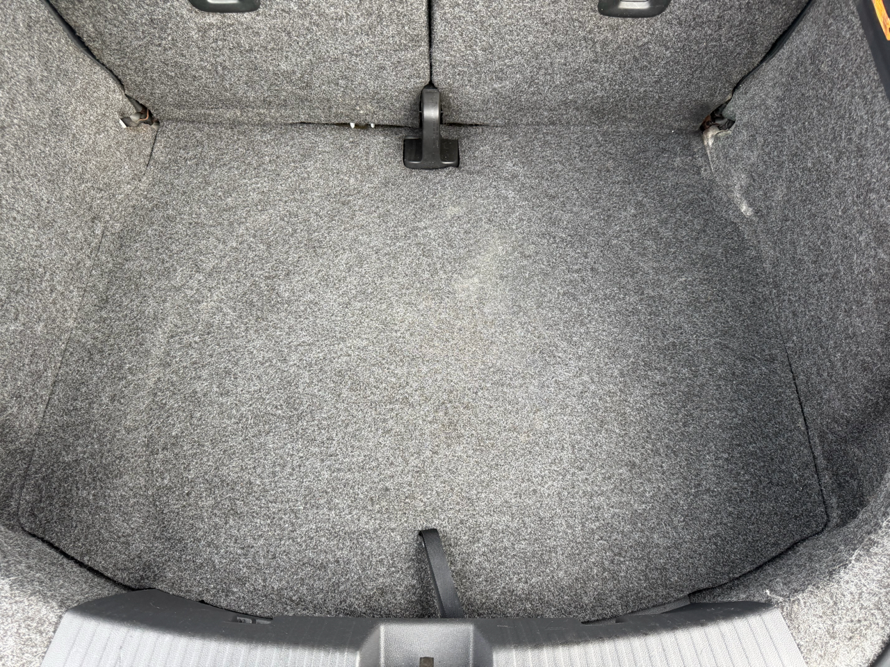 Volkswagen Beetle  2012