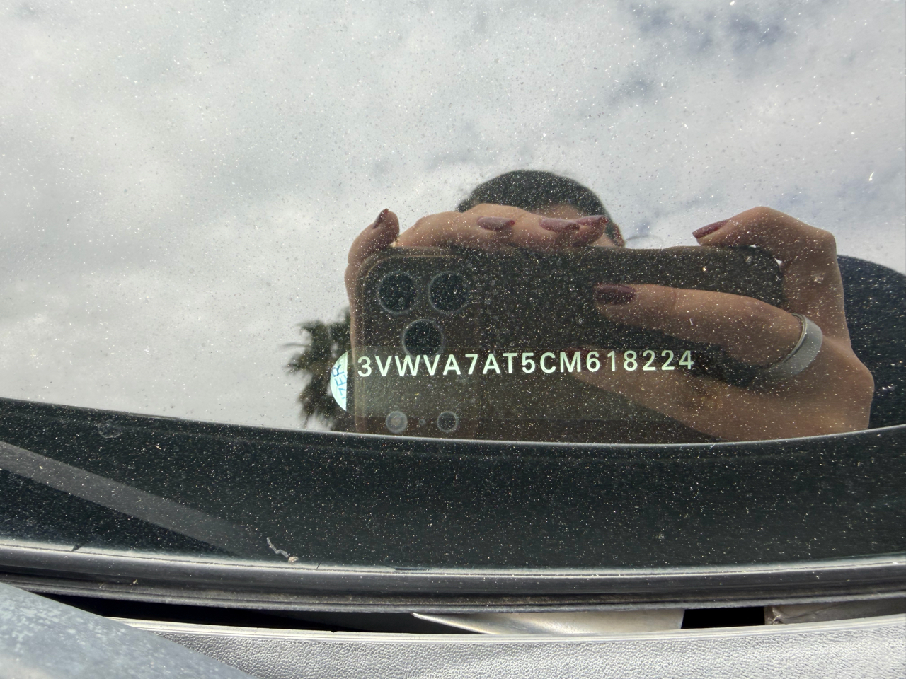 Volkswagen Beetle  2012