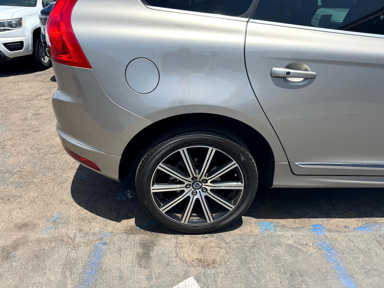 Volvo XC60  2016 Volvo XC60  2016