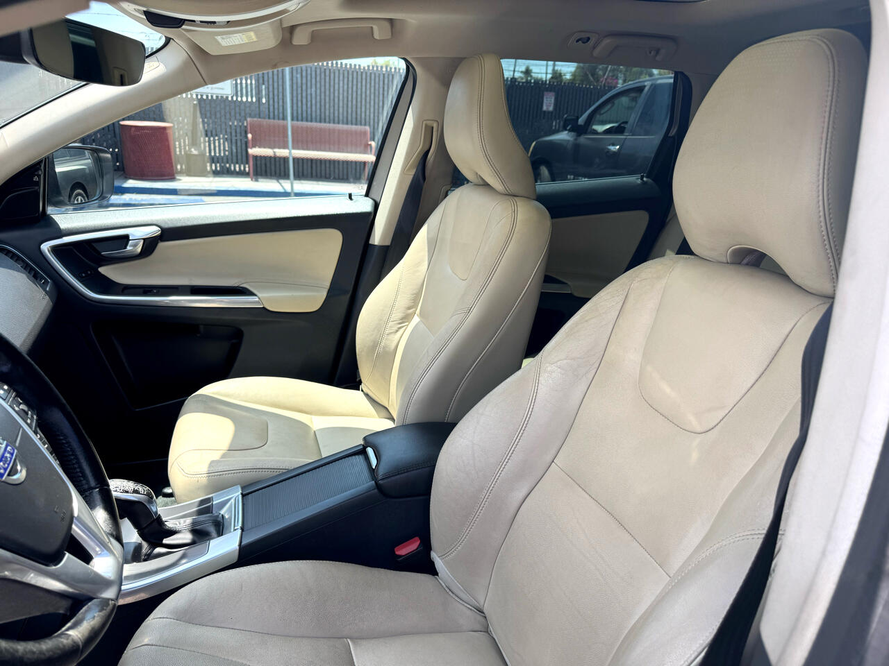 Volvo XC60  2016 Volvo XC60  2016