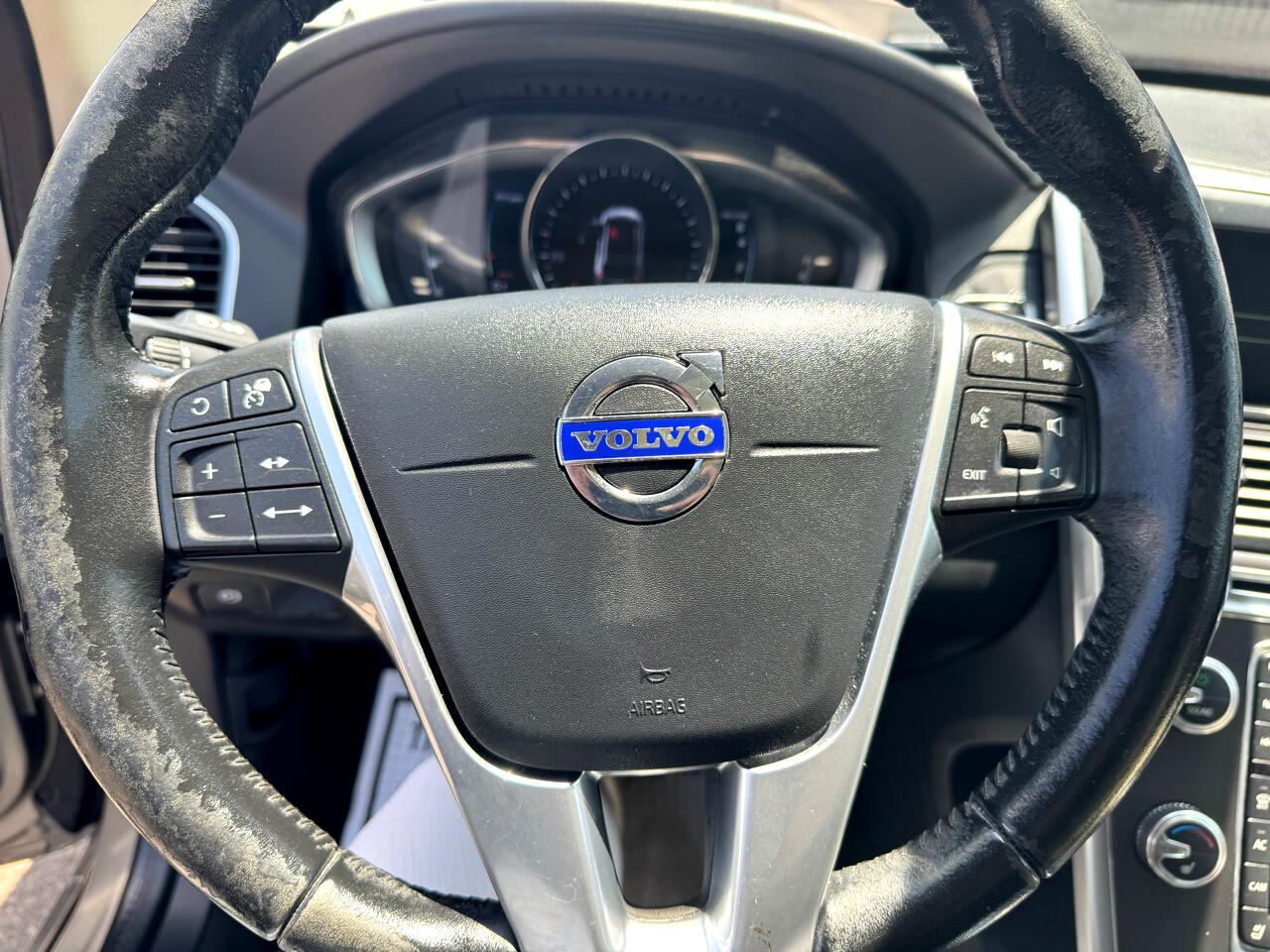 Volvo XC60  2016 Volvo XC60  2016