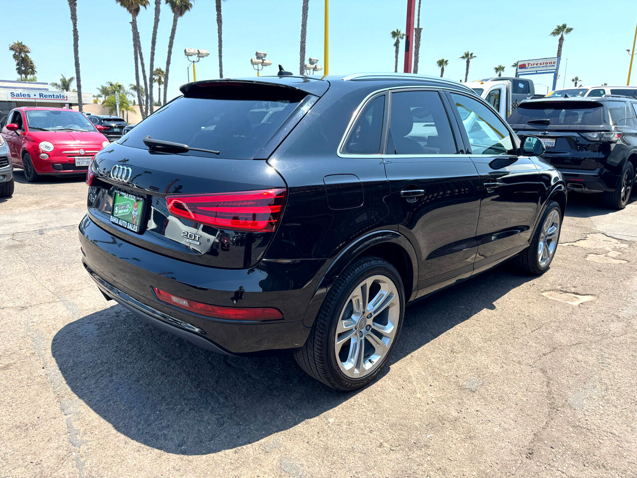 Audi Q3  2015 Audi Q3  2015