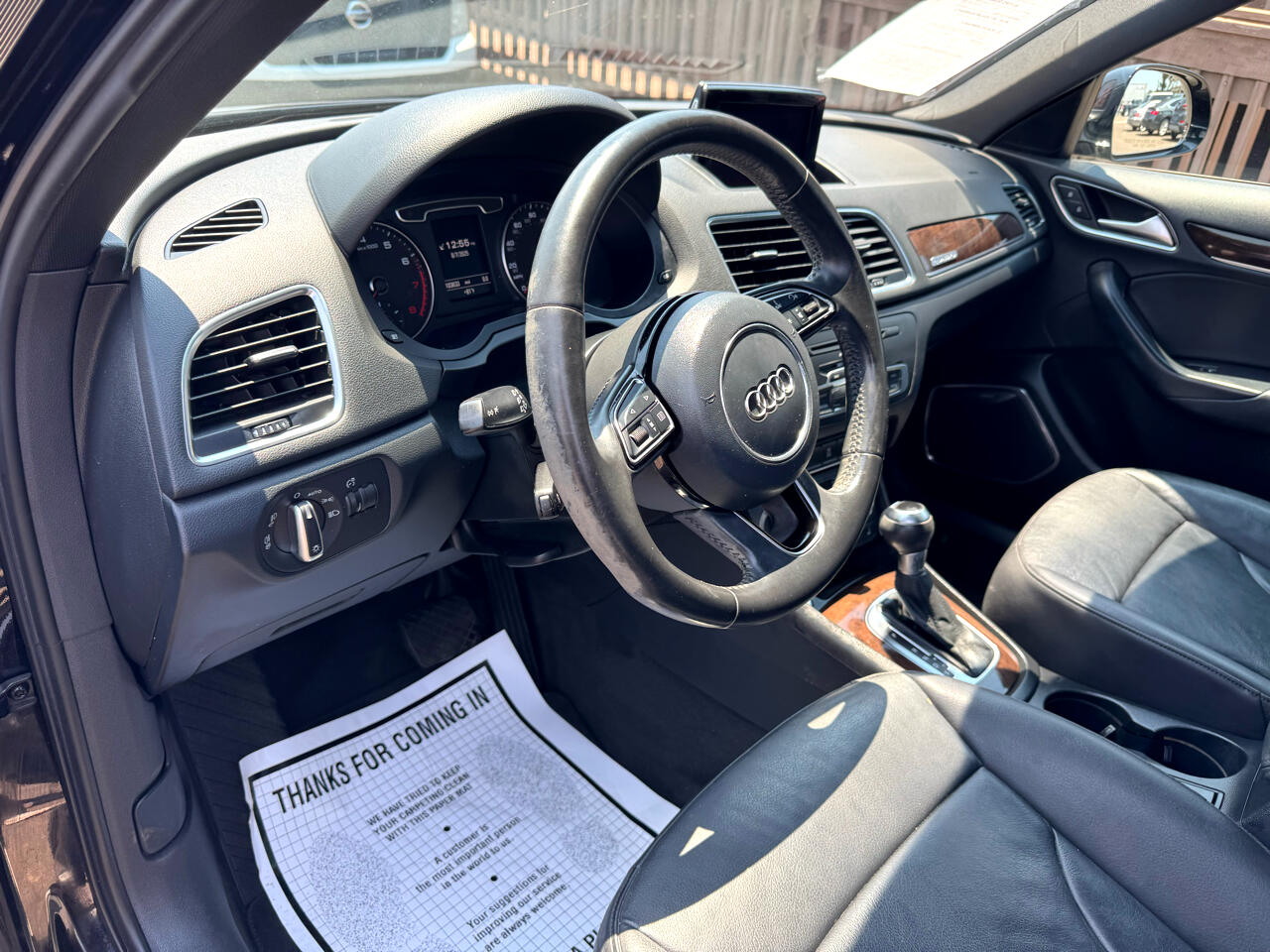 Audi Q3  2015 Audi Q3  2015