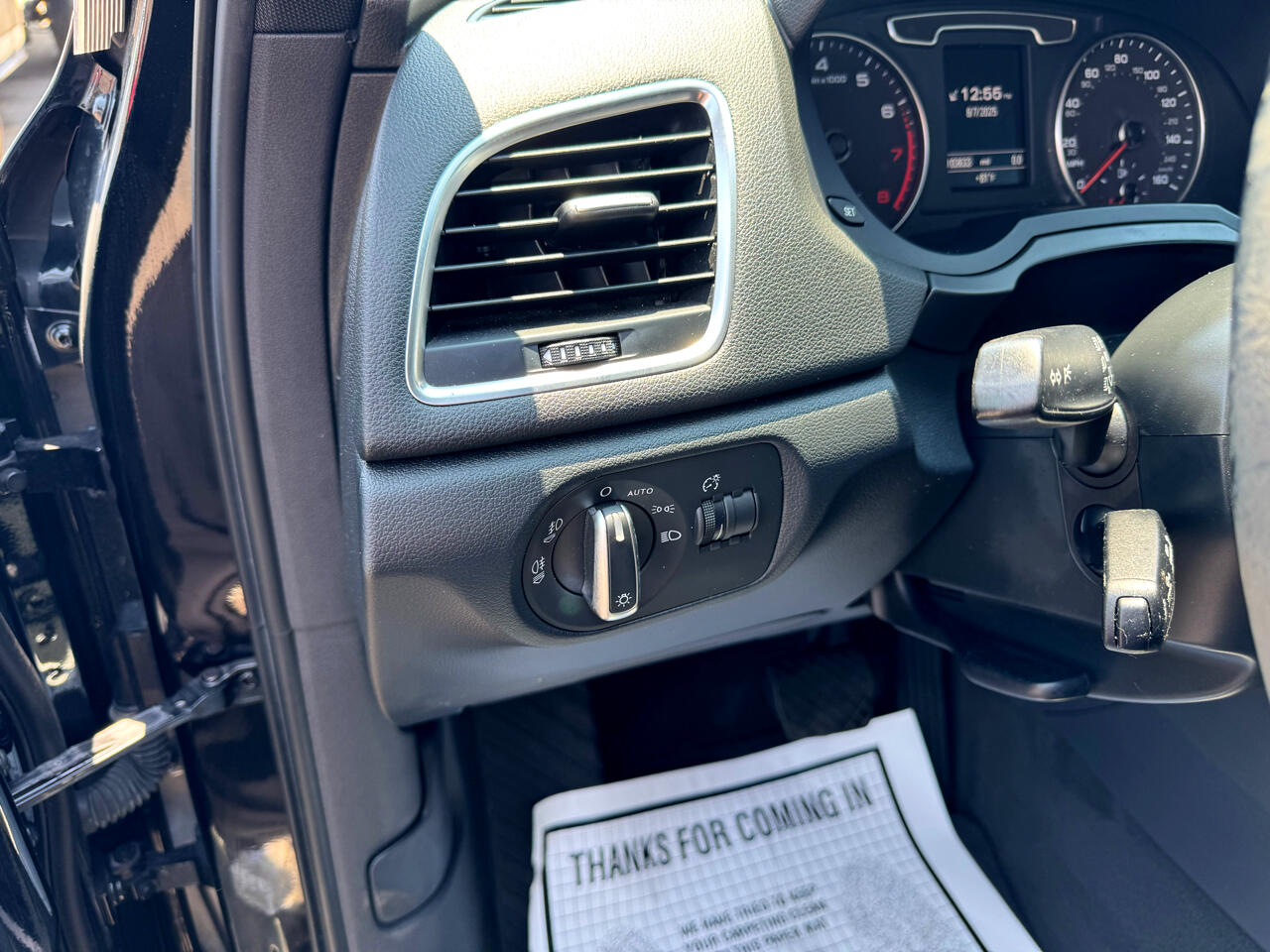 Audi Q3  2015 Audi Q3  2015