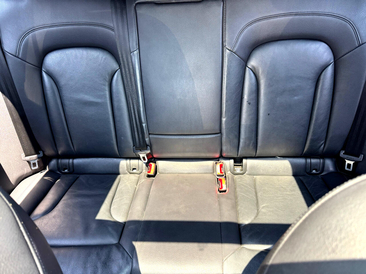 Audi Q3  2015 Audi Q3  2015