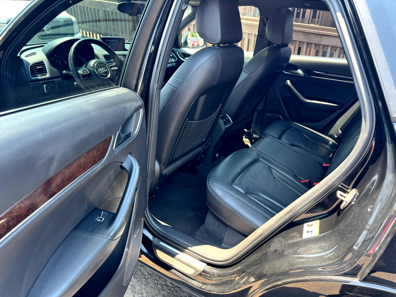 Audi Q3  2015 Audi Q3  2015