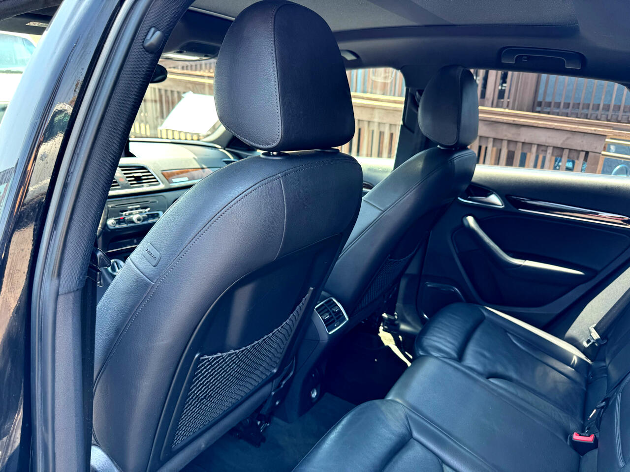 Audi Q3  2015 Audi Q3  2015