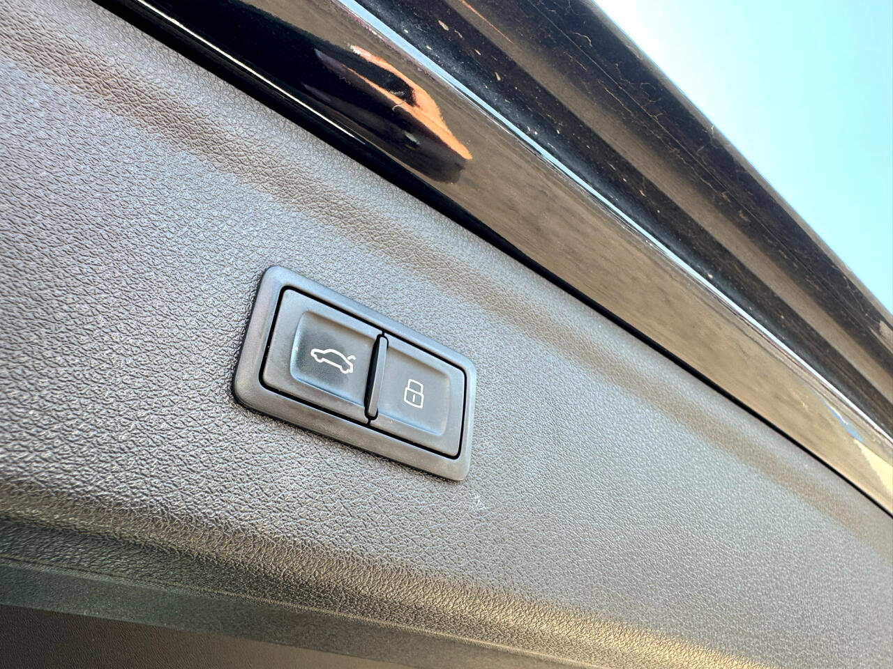 Audi Q3  2015 Audi Q3  2015