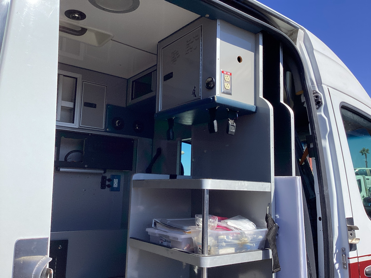 Mercedes-Benz Sprinter  2011 Mercedes-Benz Sprinter  2011