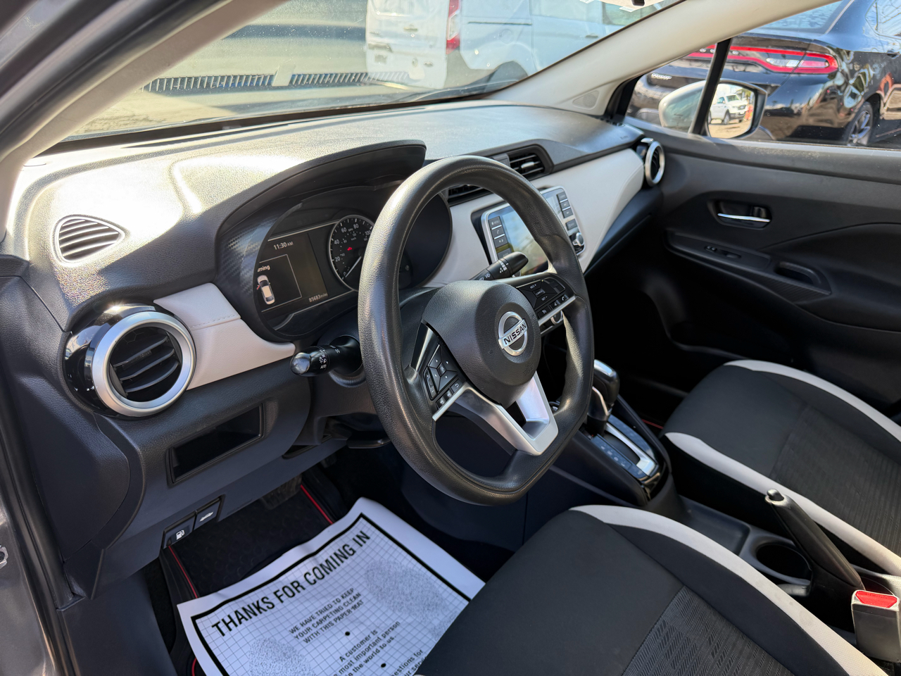 Nissan Versa  2021