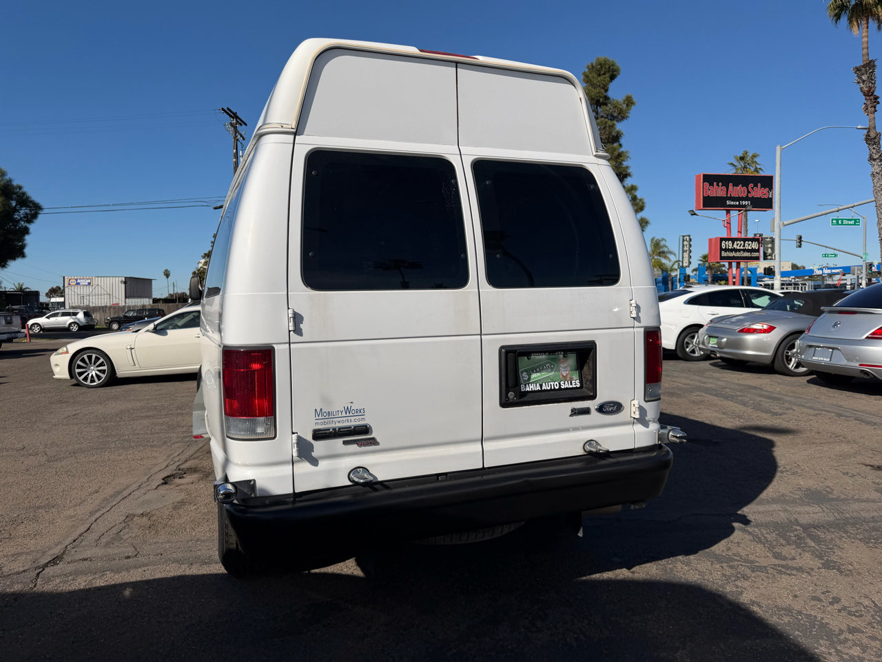 Ford Econoline  2012