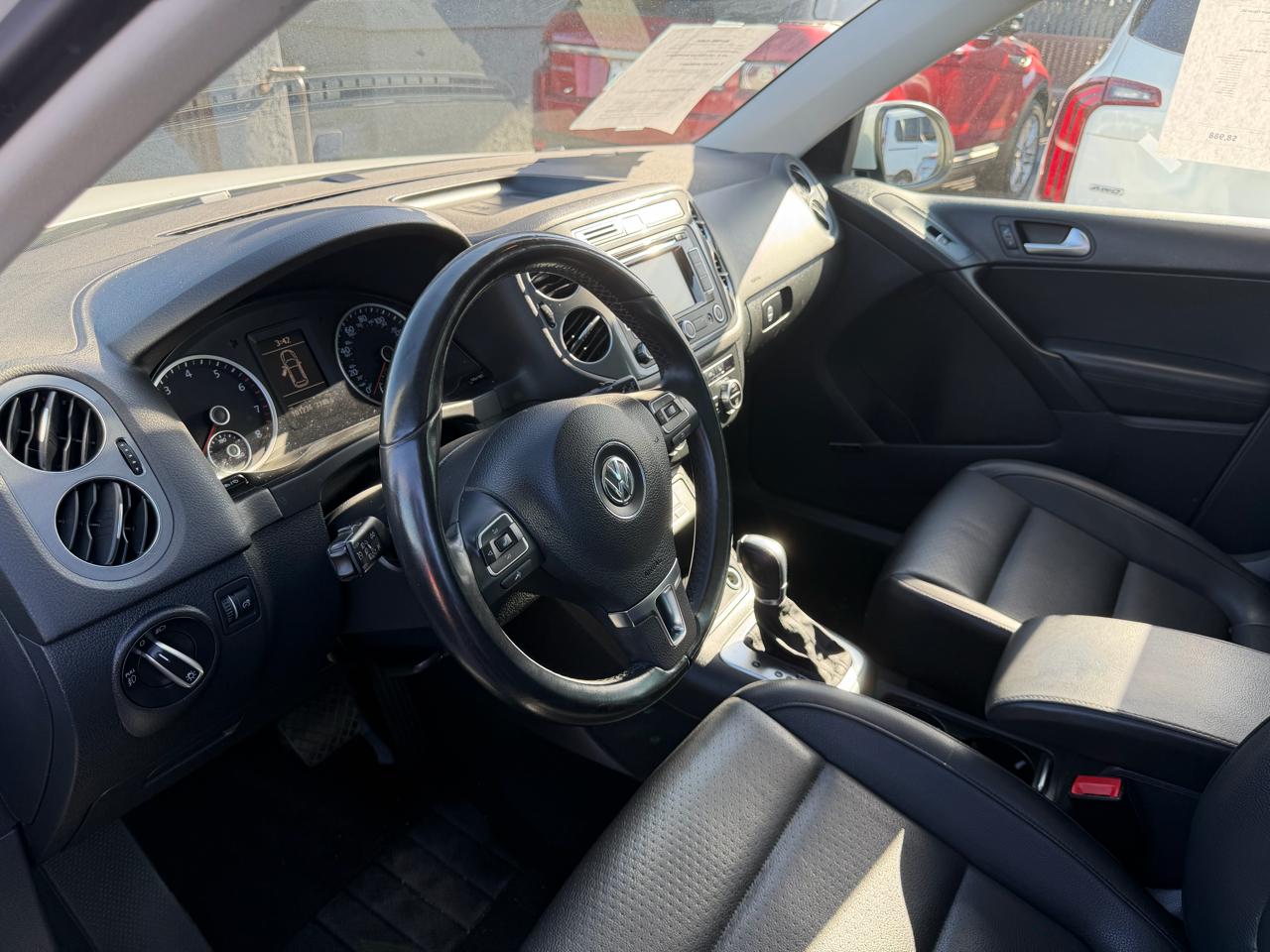 Volkswagen Tiguan  2015