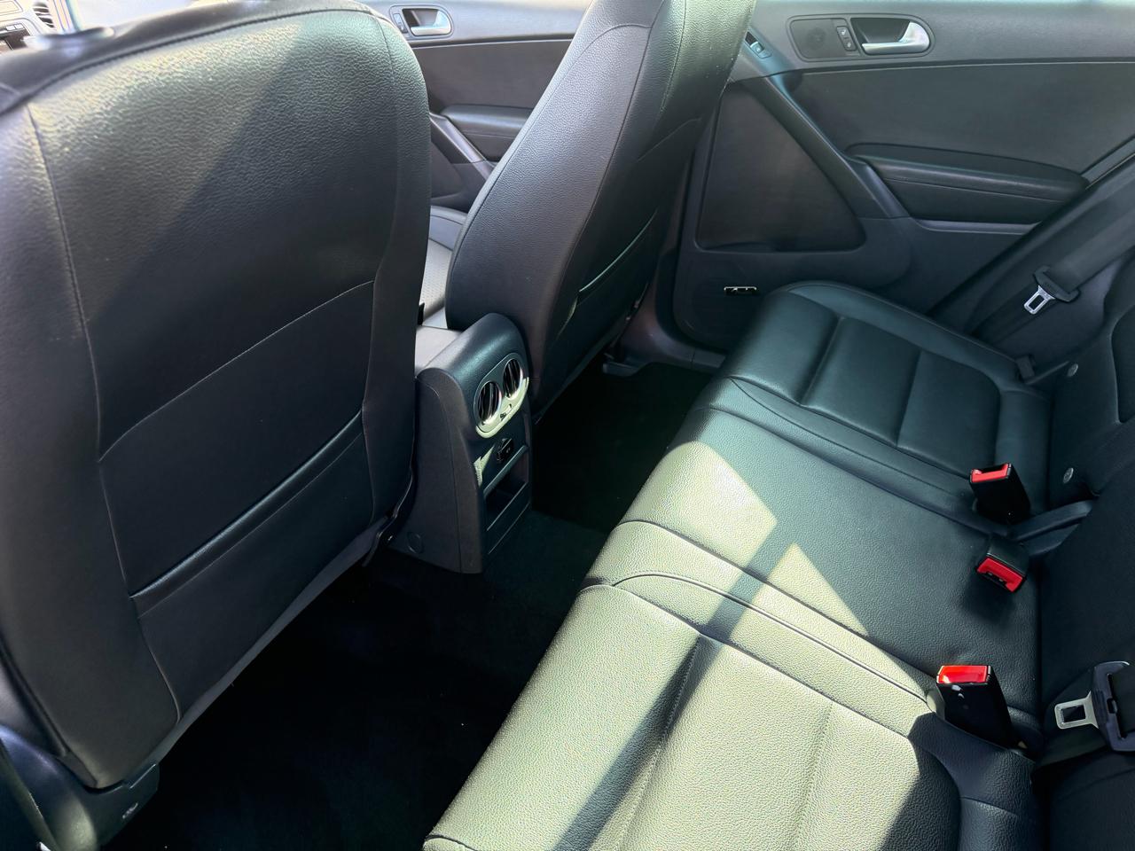 Volkswagen Tiguan  2015