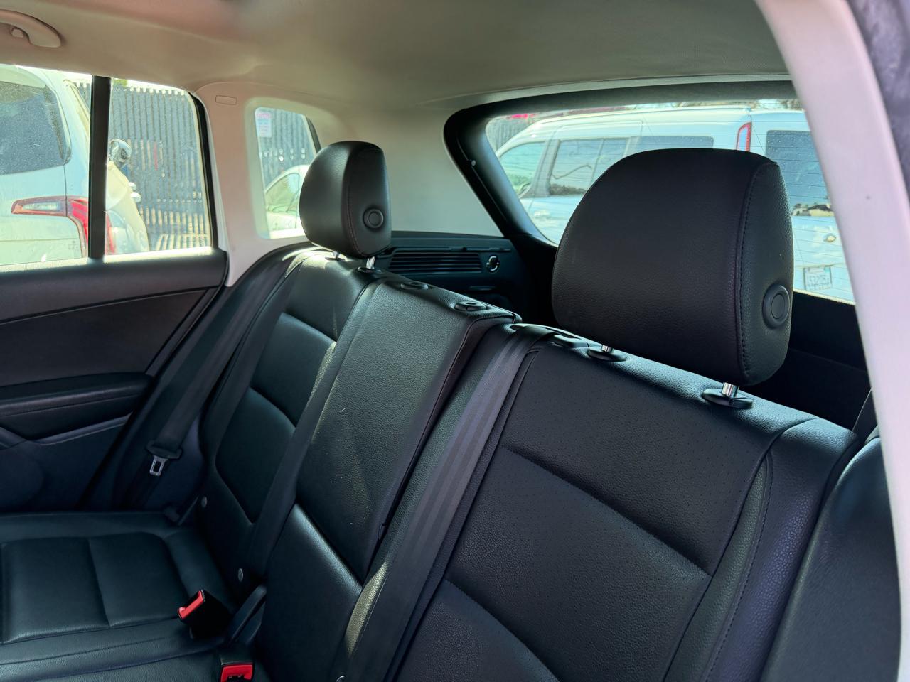 Volkswagen Tiguan  2015