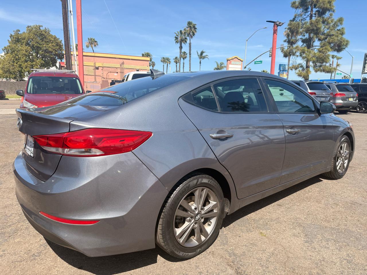 Hyundai Elantra  2018