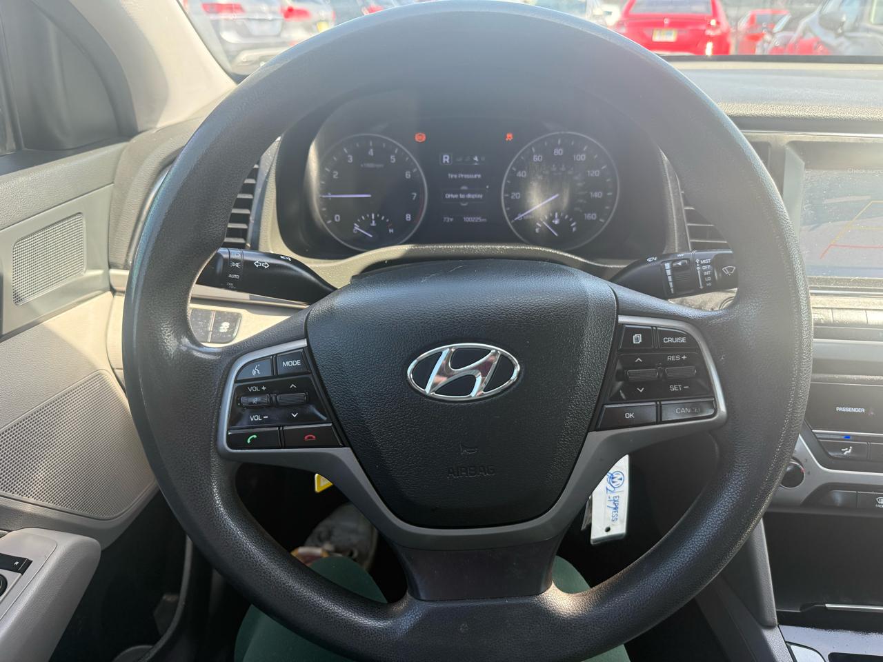 Hyundai Elantra  2018