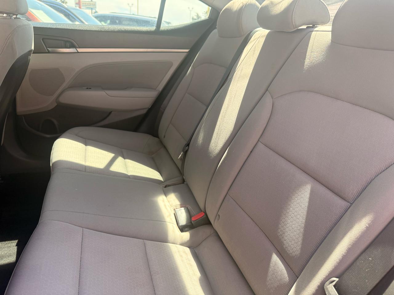 Hyundai Elantra  2018